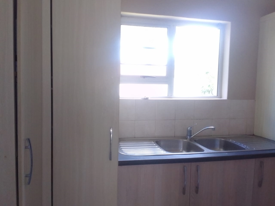 To Let 4 Bedroom Property for Rent in Nahoon Eastern Cape